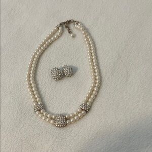 Elegant Pearl and Silver Jewelry Set